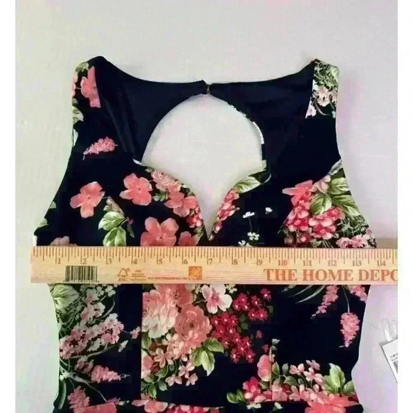 B Darline Dress Womens  Sz 1/2 NWT Navy Fit Flare Floral Sleeveless Open Back - Picture 4 of 7